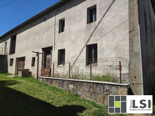 Maison 5 pièces 170 m² · à Rauret · 170 m² · 35 000 €