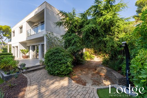 Maison 7 pièces 207 m² · à Carry-le-Rouet · 207 m² · 1 460 000 €