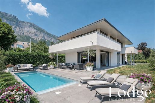 Maison 8 pièces 169 m² · à Montbonnot-Saint-Martin · 169 m² · 1 196 000 €