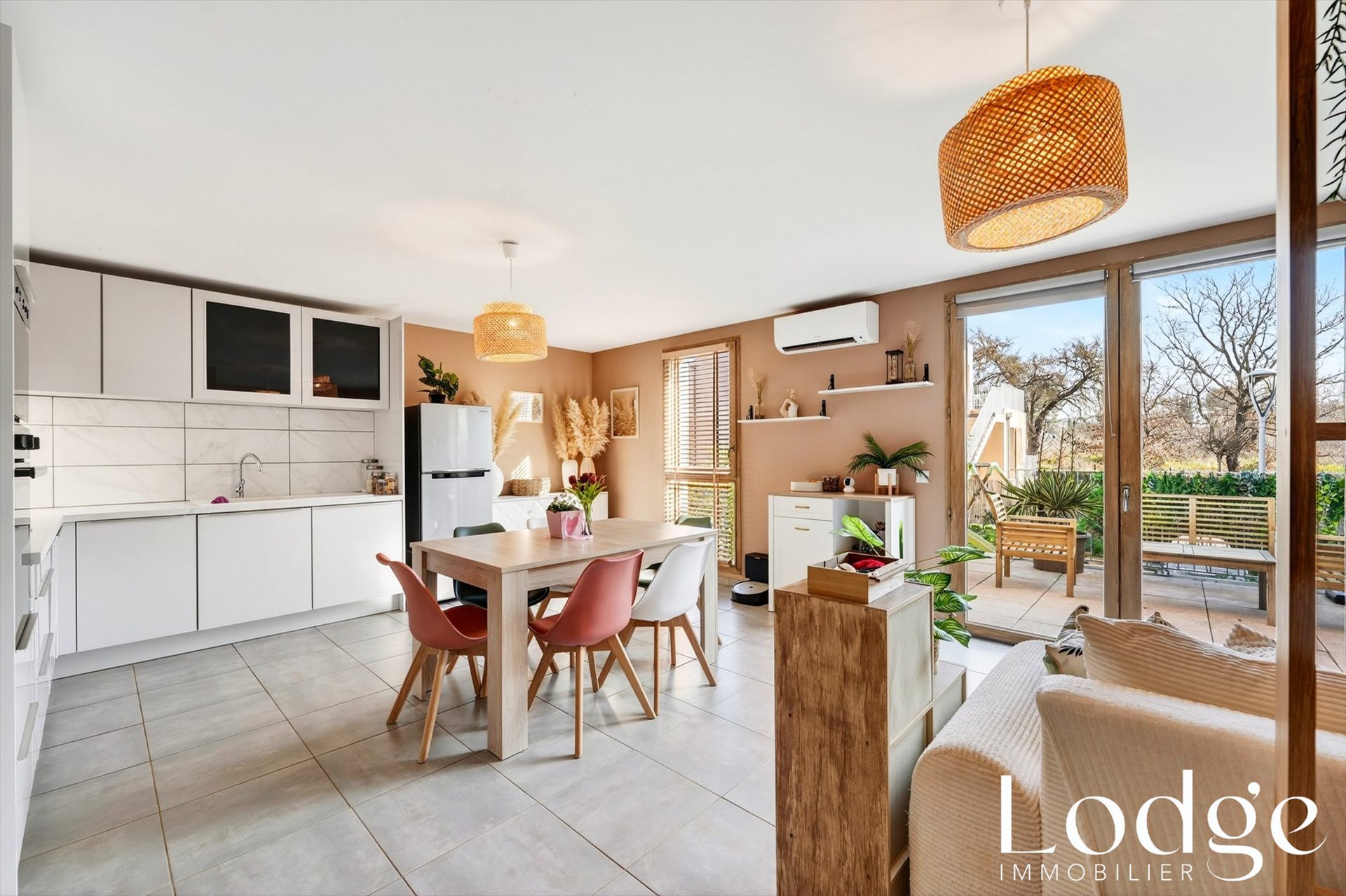 Appartement à vendre, 65m², Châteauneuf-le-Rouge