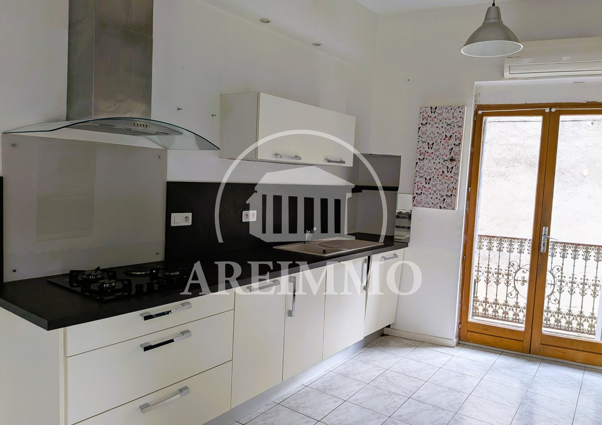 Maison à vendre, 92m², Saint-Martin-de-Londres