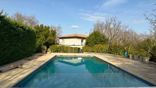 7 pièces 286 m² · à Saint-Martin-de-Londres · 286 m² · 1 147 000 €