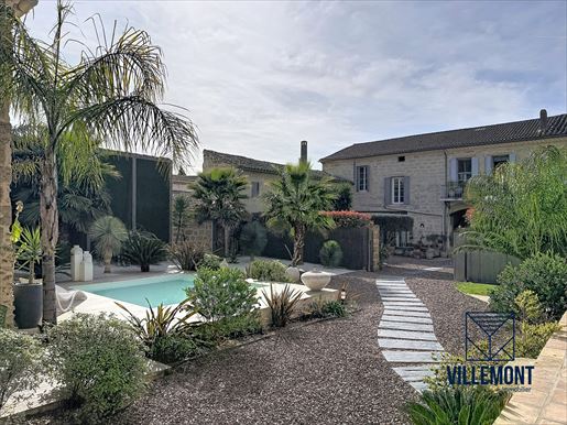 Maison 9 pièces 284 m² · à Vauvert · 284 m² · 1 172 000 €