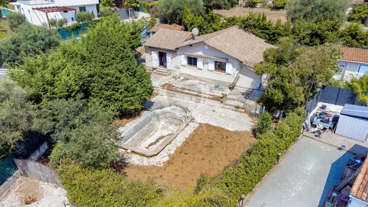 Maison 5 pièces 152 m² · à Mougins · 152 m² · 695 000 €