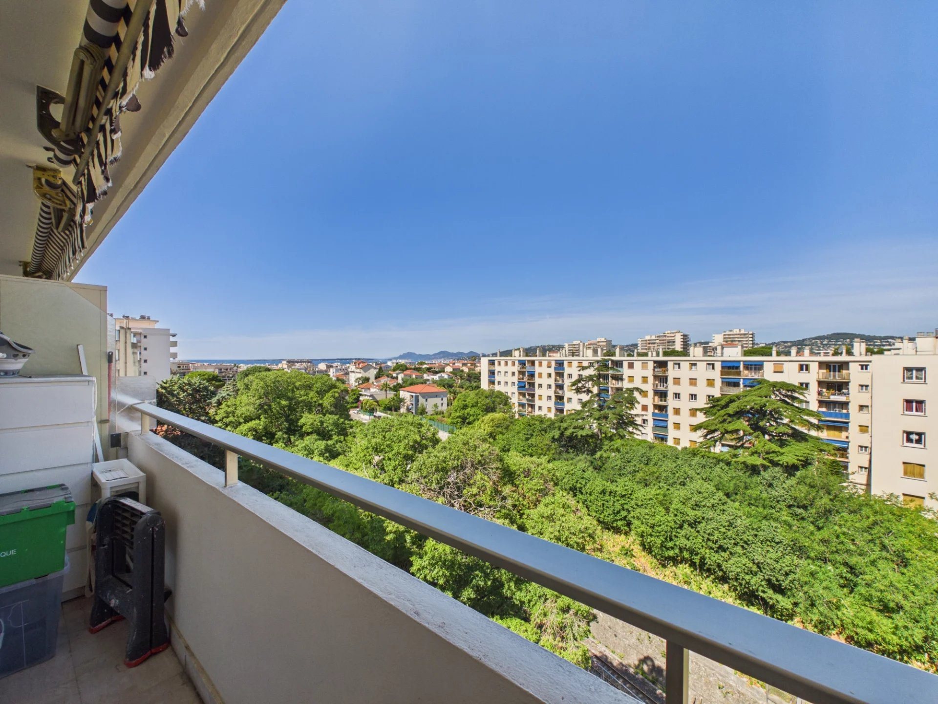 Appartement – Antibes - Vue 2