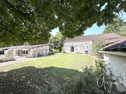 Maison 7 pièces 246 m² · à Lisle · 246 m² · 468 000 €