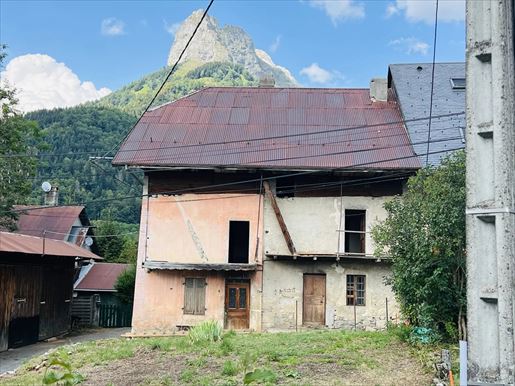 Maison 7 pièces 125 m² · à Jarsy · 125 m² · 156 000 €