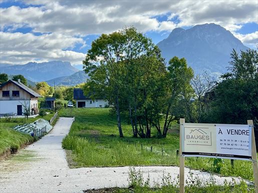 Terrain à vendre La Motte en Bauges 73340 viabilisé · à La Motte-en-Bauges · 180 000 €