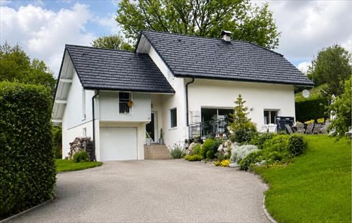 Maison 6 pièces 133 m² · à Bellecombe-en-Bauges · 133 m² · 540 000 €