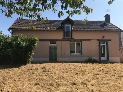 5 pièces 122 m² · à Ciry-le-Noble · 122 m² · 106 500 €