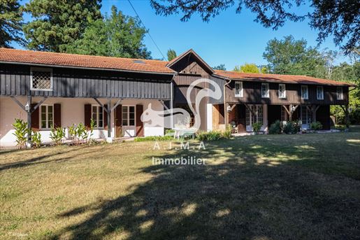 Maison 11 pièces 300 m² · à Mios · 300 m² · 799 000 €