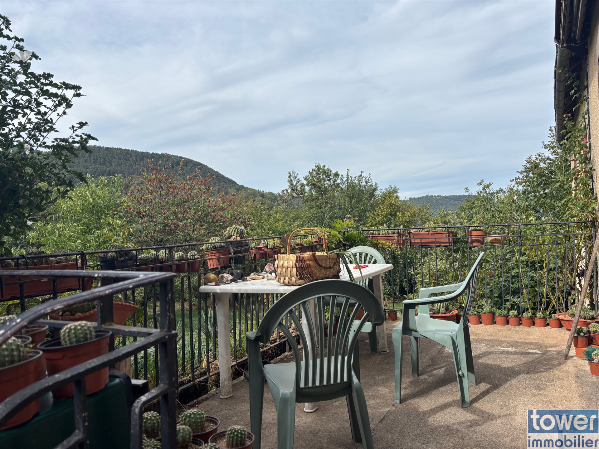 Maison à vendre, 120m², Saint-Laurent-d'Olt