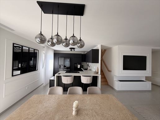 Appartement 4 pièces 90 m² · à Pontarlier · 90 m² · 345 000 €