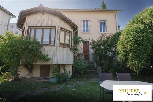 Maison 5 pièces 105 m² · à Grenoble · 105 m² · 370 000 €