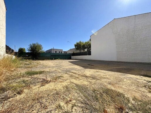 Terrain 105 m² · à Plaissan · 105 m² · 80 000 €