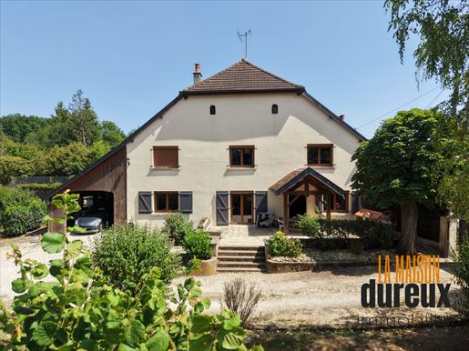 Maison 5 pièces 142 m² · à Moncley · 142 m² · 275 000 €