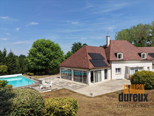 Maison 7 pièces 339 m² · à Apremont · 339 m² · 590 000 €