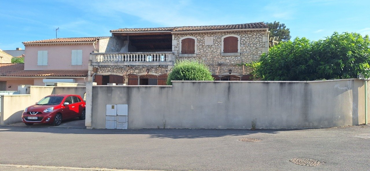 Maison à louer, 132m², Saint-Rémy-de-Provence