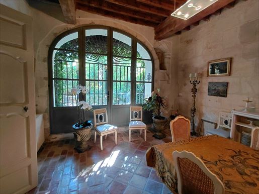 Maison 11 pièces 450 m² · à Tarascon · 450 m² · 895 000 €