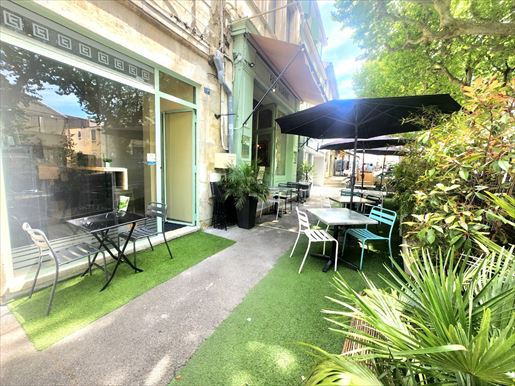 Local commercial 120 m² · à Saint-Rémy-de-Provence · 120 m² · 339 000 €