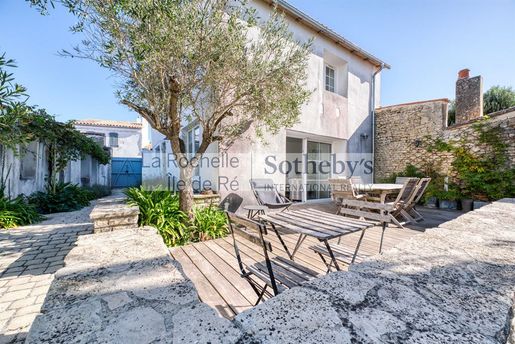 Maison 5 pièces 121 m² · à Loix · 121 m² · 911 600 €