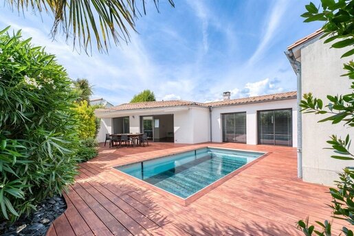 Maison 9 pièces 236 m² · à Sainte-Marie-de-Ré · 236 m² · 1 575 000 €