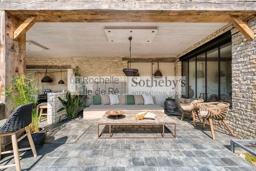 Maison 10 pièces 302 m² · à Sainte-Marie-de-Ré · 302 m² · 2 430 750 €