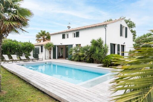 Maison 9 pièces 208 m² · à La Couarde-sur-Mer · 208 m² · 1 395 000 €