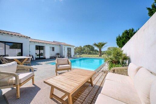 Maison 6 pièces 156 m² · à Rivedoux-Plage · 156 m² · 1 395 000 €
