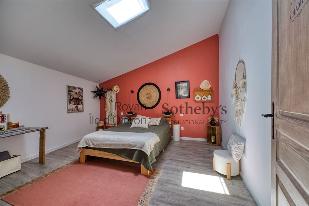 Maison à vendre, 530m², Saint-Sulpice-de-Royan