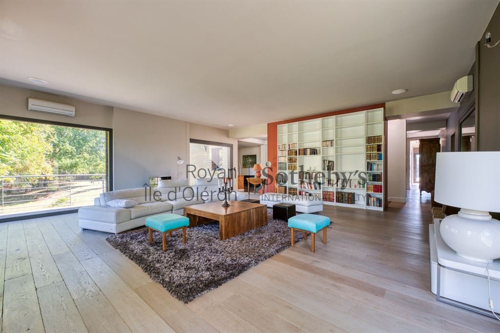 Maison à vendre, 478m², Saint-Yrieix-sur-Charente