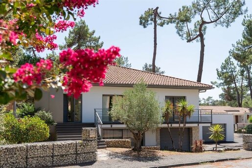 Maison 8 pièces 233 m² · à Saint-Georges-de-Didonne · 233 m² · 1 332 500 €