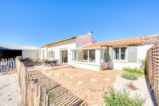 Maison 10 pièces 238 m² · à Saint-Georges-d'Oléron · 238 m² · 1 260 000 €