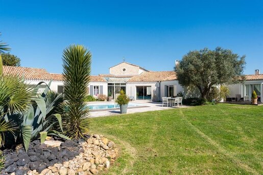 Maison 10 pièces 360 m² · à Dolus-d'Oléron · 360 m² · 1 585 000 €