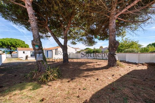 Maison 5 pièces 158 m² · à La Brée-les-Bains · 158 m² · 698 000 €