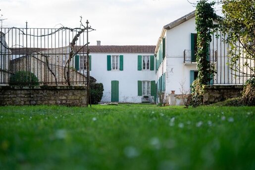Maison 12 pièces 368 m² · à Saint-Pierre-d'Oléron · 368 m² · 1 050 000 €