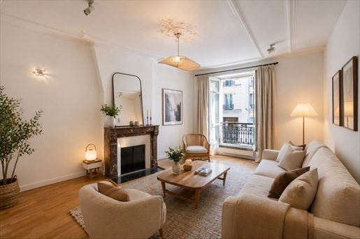Appartement 3 pièces 77 m² · à Paris 5ème · 77 m² · 916 000 €