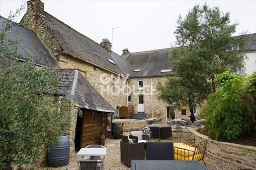 Immeuble 7 pièces 135 m² · à Saint-Jean-Brévelay · 135 m² · 222 000 €