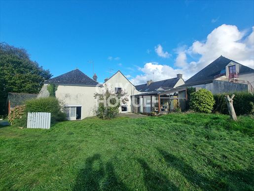 Maison 8 pièces 140 m² · à Larré · 140 m² · 211 000 €