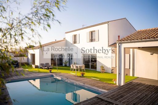 Maison 6 pièces 236 m² · à La Rochelle · 236 m² · 808 500 €