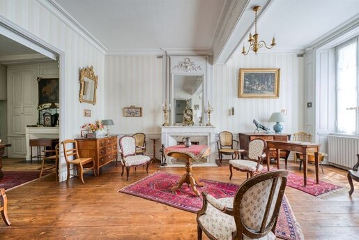 Maison 8 pièces 249 m² · à La Rochelle · 249 m² · 1 100 000 €