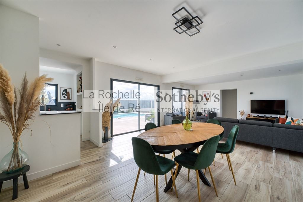 Maison à vendre, 202m², Croix-Chapeau
