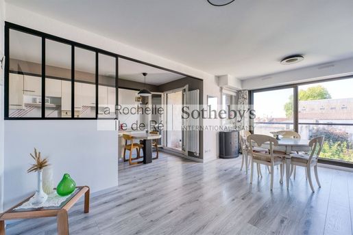 Appartement 5 pièces 93 m² · à La Rochelle · 93 m² · 756 000 €