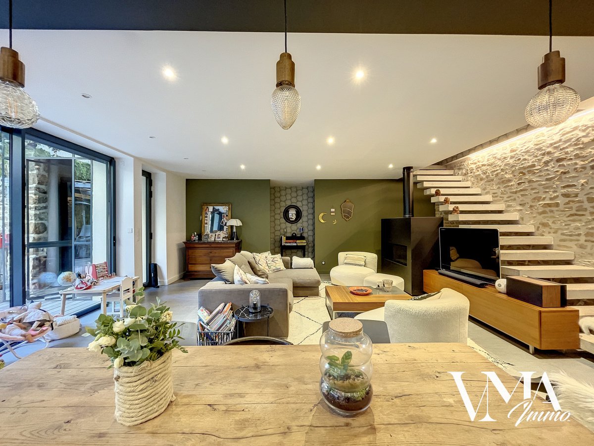 Maison à vendre, 212m², Lissieu