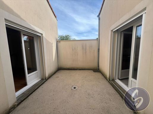 Maison 5 pièces 103 m² · à La Crèche · 103 m² · 205 000 €