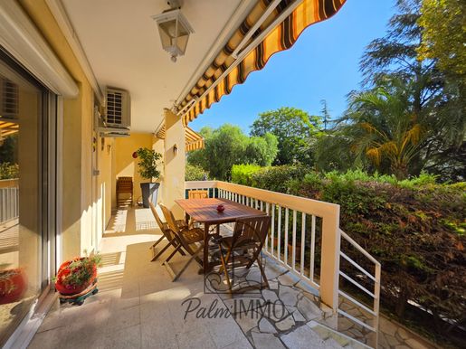 Appartement 5 pièces 98 m² · à Sanary-sur-Mer · 98 m² · 450 000 €