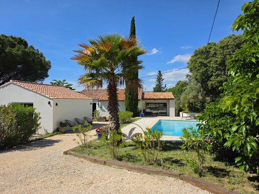 Maison 6 pièces 230 m² · au Beausset · 230 m² · 1 196 000 €