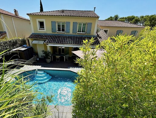 Maison 5 pièces 100 m² · à Rousset · 100 m² · 548 500 €
