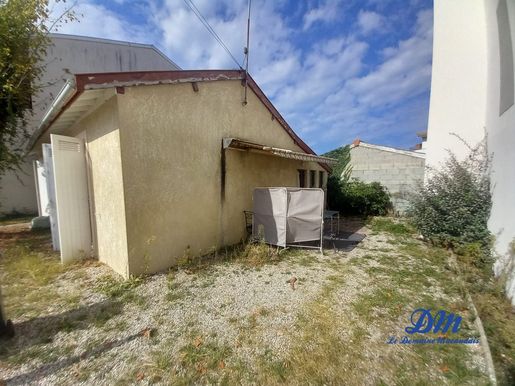 Maison 4 pièces 93 m² · à Arès · 93 m² · 330 000 €