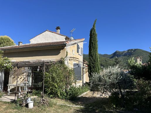Maison 4 pièces 98 m² · à Nyons · 98 m² · 285 000 €